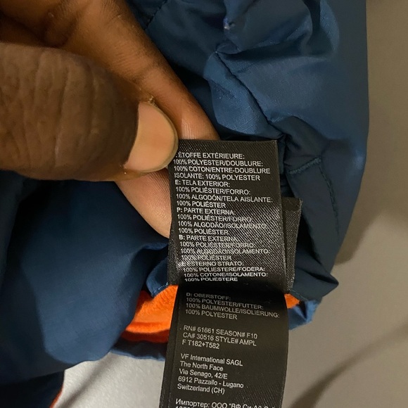 The North Face Reversible Plaid Jacket Size M Blue Shacket Quilted Flannel Coat - Picture 16 of 16